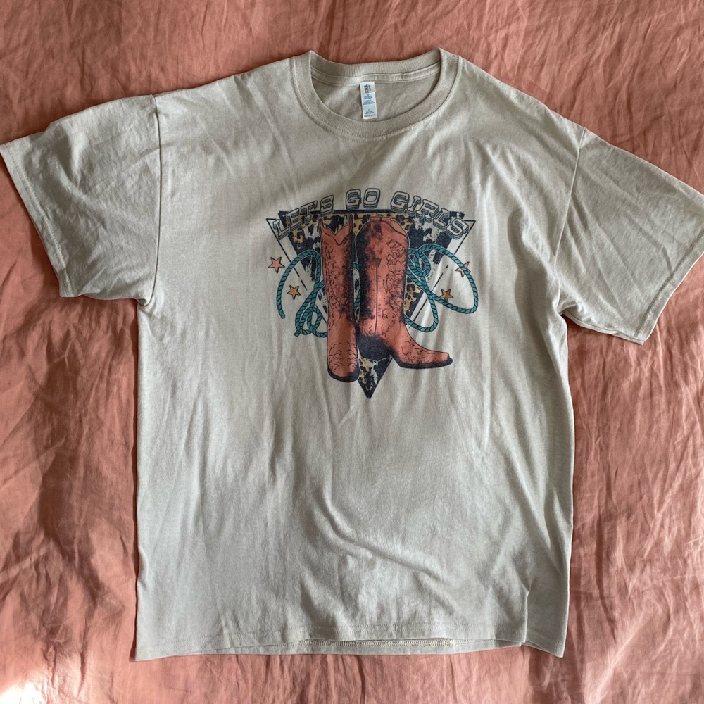 Stampede tee